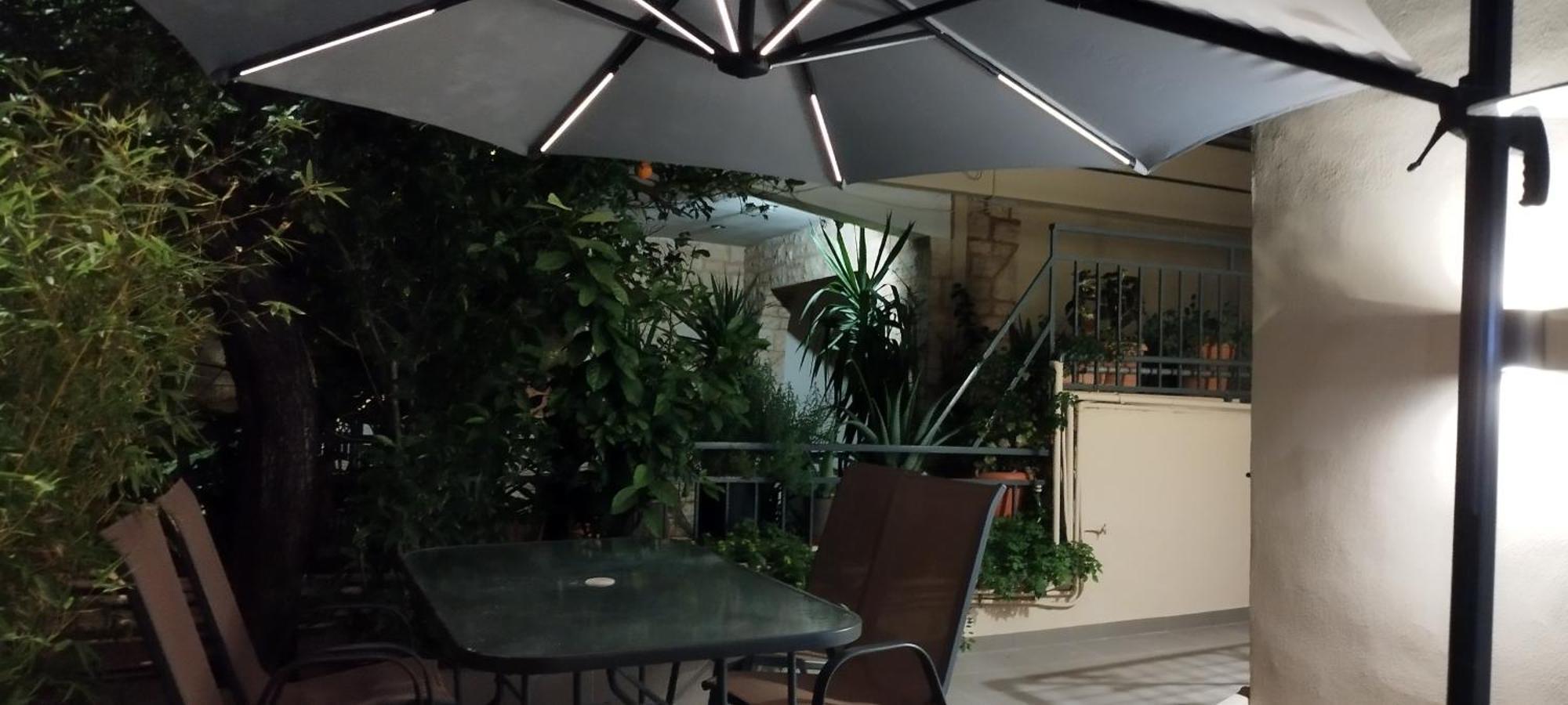 Ferienwohnung Μία Γκαρσονιέρα Με Γούστο Για Επισκέπτες Με Άποψη Athen Exterior foto